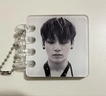 BTS 정국 아크릴 사진 앨범 키링 C