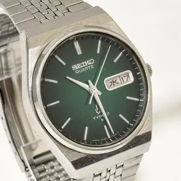[ 작동 ] SEIKO 타입 II 그린 그라데이션 쿼츠 데이데이트