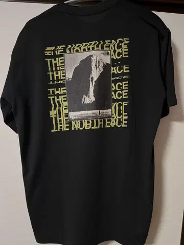 THE NORTH FACE 백프린트 T셔츠 S사이즈
