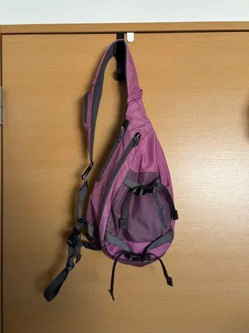Patagonia 핑크 퍼플 숄더백