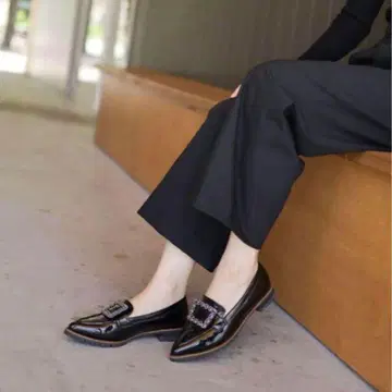 컨디션 최상 세스트 비쥬 에나멜 블랙 로퍼 25cm