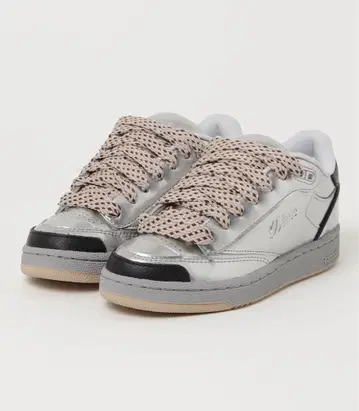 Reebok 실버 스니커즈 CLUB C BULC