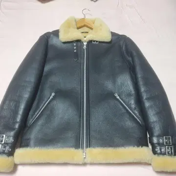 클라이미 무스탕 L 사이즈