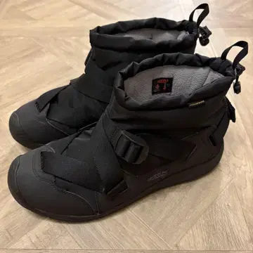 KEEN HOODZERRA WP 28.0cm 블랙