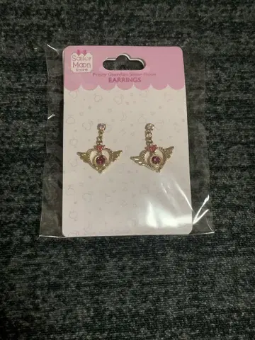 세일러문 스토어 오리지널 크라이시스 문 컴팩트 귀걸이