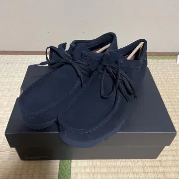 CLARKS 왈라비 고어텍스 black UK9