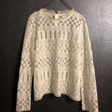 IENA 레이스 상의 화이트
