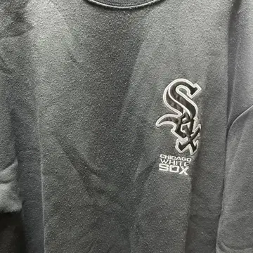 MLB 별주 와펜 자수 빅 실루엣 속기모 풀오버 맨투맨