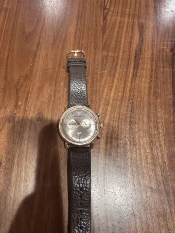 엠포리오 아르마니 크로노그래프 손목시계