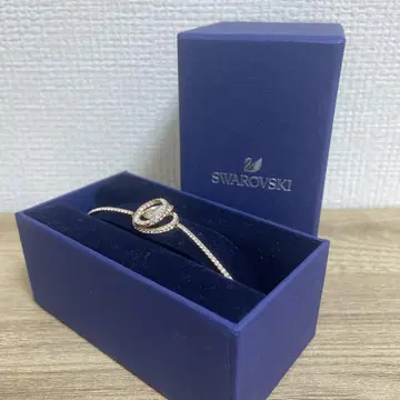 [ 새상품급 ] 스와로브스키 팔찌 뱅글 박스 포함