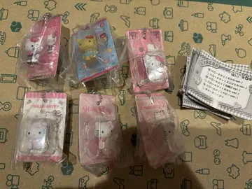 헬로키티 패키지 미니어처 컬렉션 가챠
