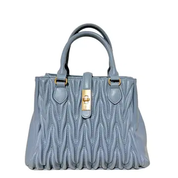 새상품급 MAJESTIC LEGON 클래시컬 스퀘어 핸드백