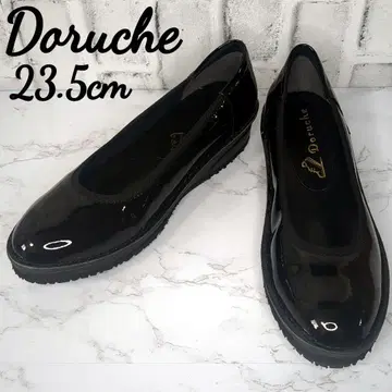 미사용급 돌체 doruche 소가죽 플레인 펌프스 23.5 블랙 에나멜