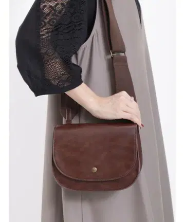 사만사 모스모스 와이드 벨트 숄더백
