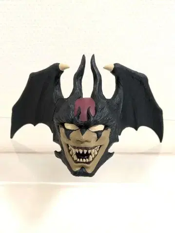 프리미엄 구락부 나가이 고 데빌맨 헤드 피규어