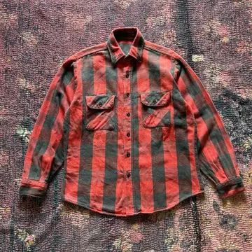RED & BLACK BUFFALO PLAID FLANNEL SHIRT