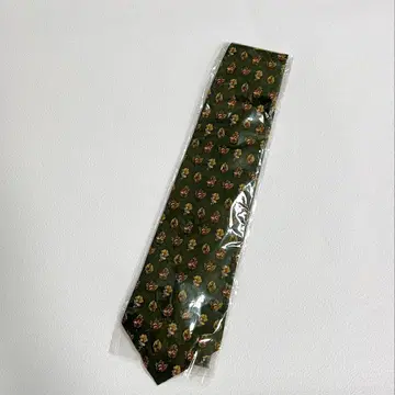 살바토레 페라가모 넥타이 미사용 새상품