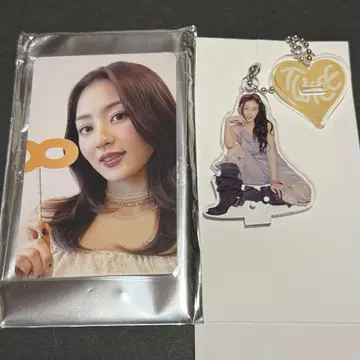 TWICE 8주년 popup 랜덤 미니 아크릴 스탠드 참 지효