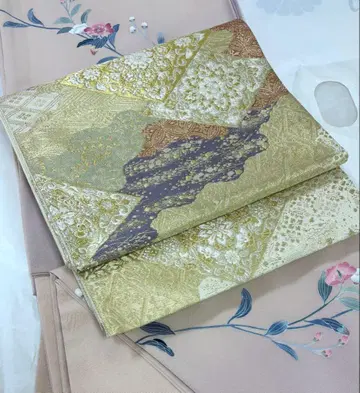 하나비시 무늬 아름다운 골드 컬러와 보라색의 후쿠로 오비