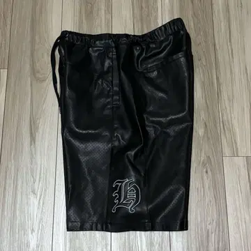 BAD HOP BREATH 가죽 숏팬츠 M 배드홉