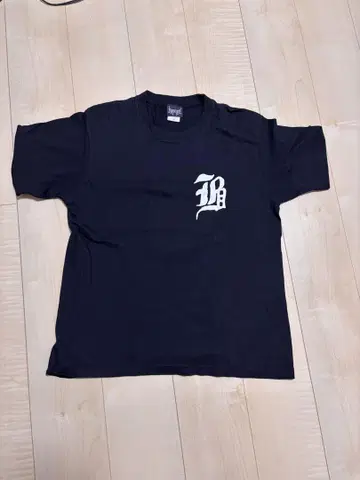 BaraCura 로고 T셔츠 블랙