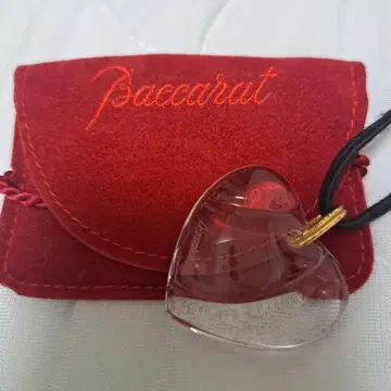 Baccarat 크리스탈 하트 목걸이