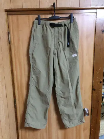 직영점 한정판 the north face 팬츠 L 사이즈