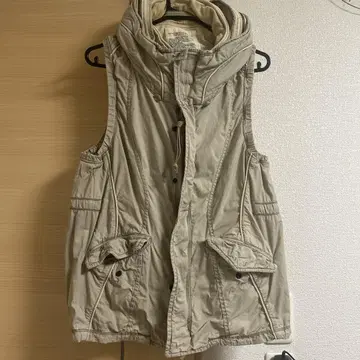 goa 후드 부착 베이지 베스트