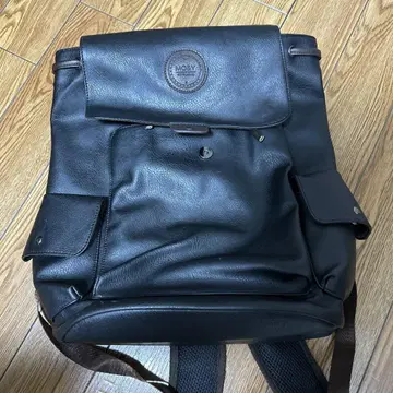 MOBY 다크 브라운 가죽 백팩