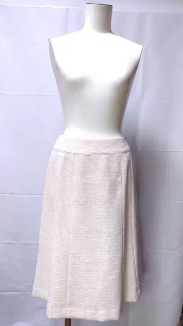 택 포함 새상품 anySIS 온워드 스커트 S 사이즈 아이보리