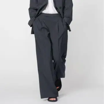 UNIQLO C 감동 턱 와이드 팬츠 그레이 S