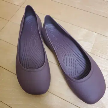 Crocs 브루클린