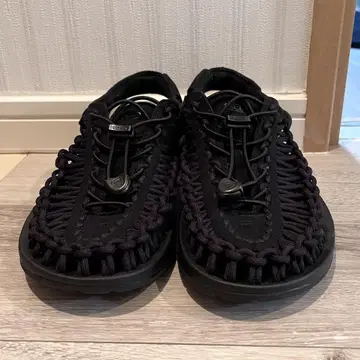 KEEN 유니크 샌들