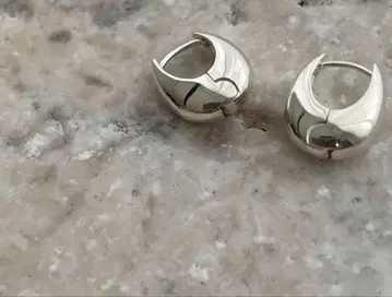 argue MUTIE PIECE/SILVER