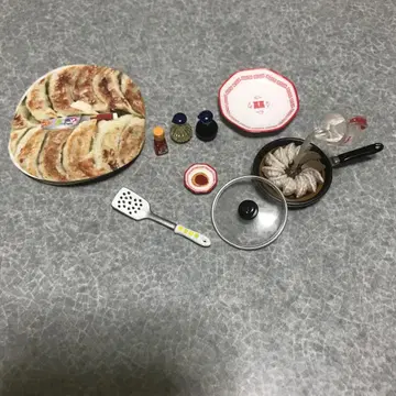 리멘트 푸치 샘플 밥 아직? 9 야키교자
