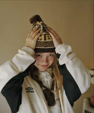 UMBRO x FREAK'S STORE 엄브로 자카드 로고 이어캡