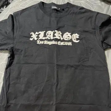 XLARGE 블랙 T셔츠 M 사이즈