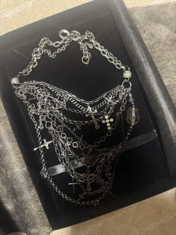 gundaJUNK HEAVEN NERO BLACK COLLECTION
