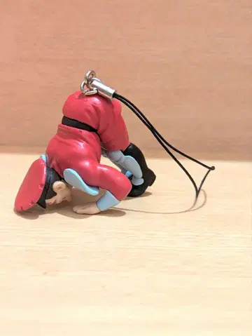 가챠 스트리트 파이터 토게자 베가