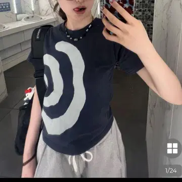 nugu 네이비 그래픽 프린트 T셔츠