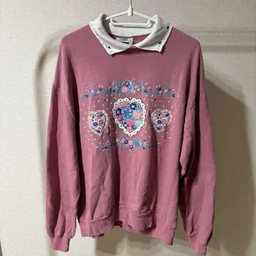 vintage 카라 부착 맨투맨 하트 프린트
