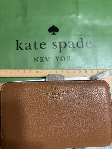 미사용 케이트 스페이드 kate spade 브라운 접이식 지갑