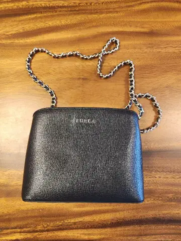 FURLA 블랙 숄더백