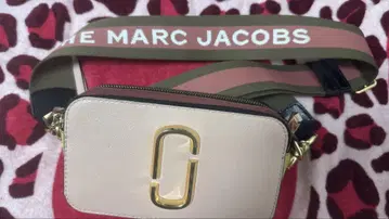 MARC JACOBS 베이지 숄더백