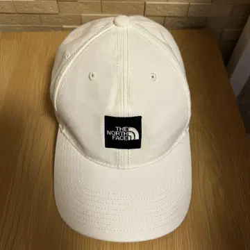 THE NORTH FACE 화이트 캡