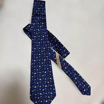 Salvatore Ferragamo 넥타이 네이비 모자 패턴