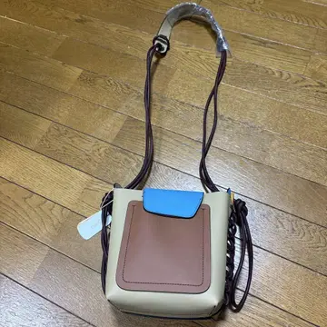 캠퍼 CAMPER 소가죽 숄더백