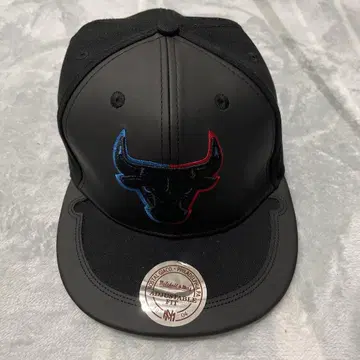 Mitchell & Ness 블랙 캡 시카고 불스 로고