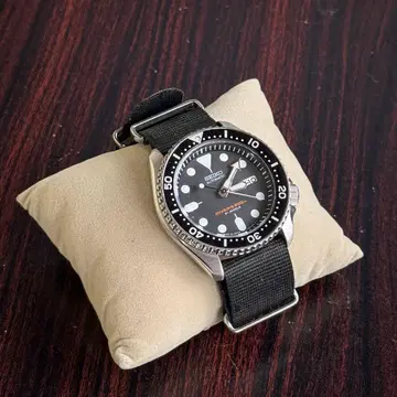 귀중! 일본제 SEIKO 블랙보이