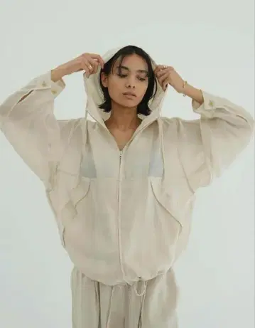 CLANE SHEER AIRY ZIP HOODIE